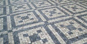 Mozaiková dlažba chodníku